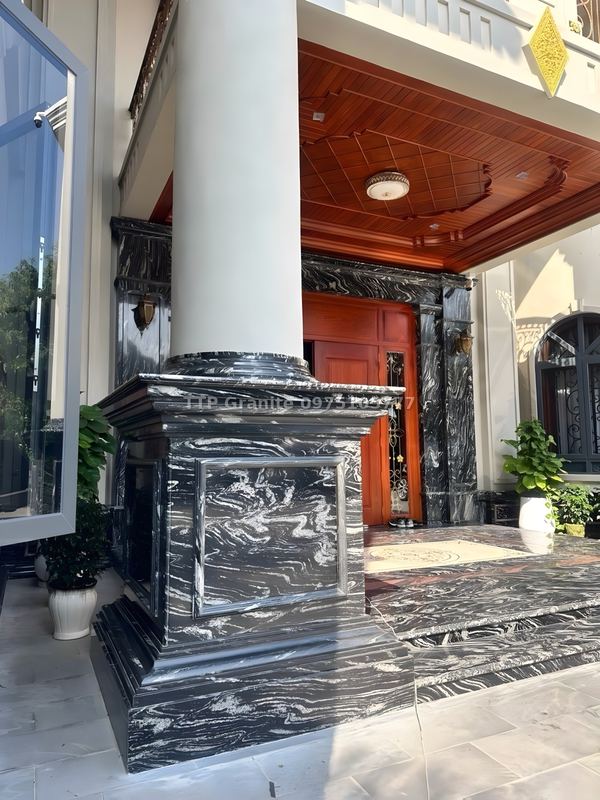 Black granite with white veins